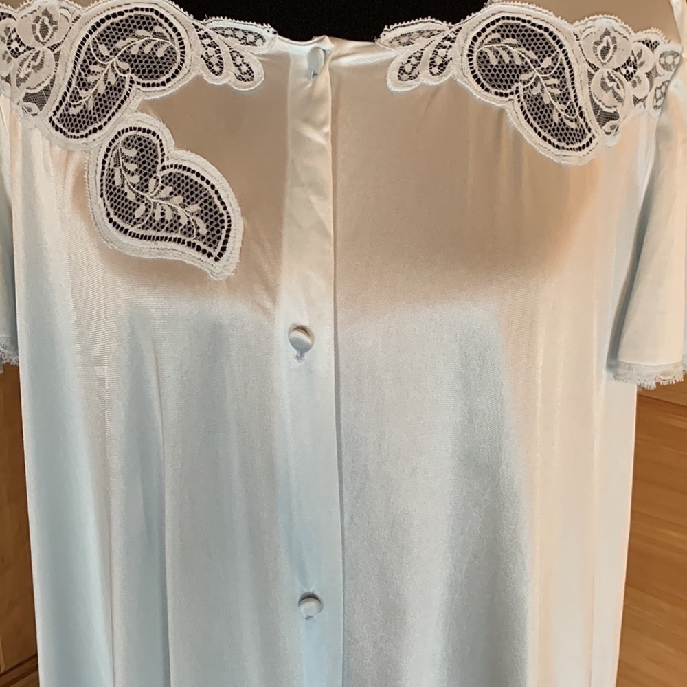 Vintage Vanity Fair powder blue nylon robe Size Large - Picture 4 of 11